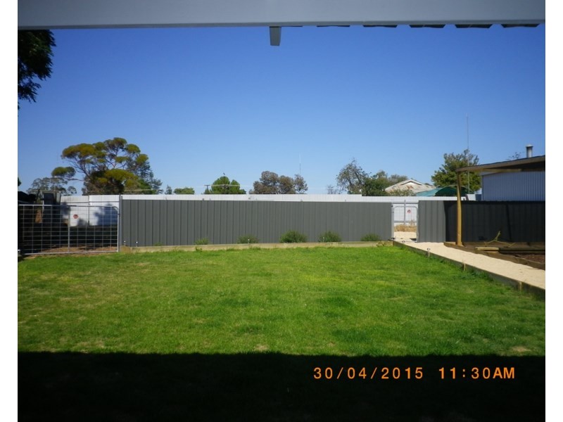 10 Waltham, Berri SA 5343