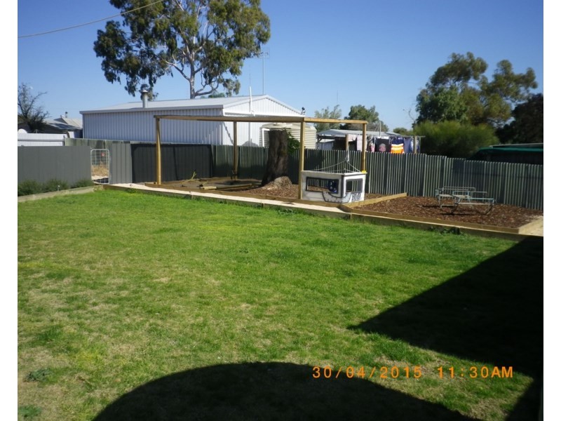 10 Waltham, Berri SA 5343