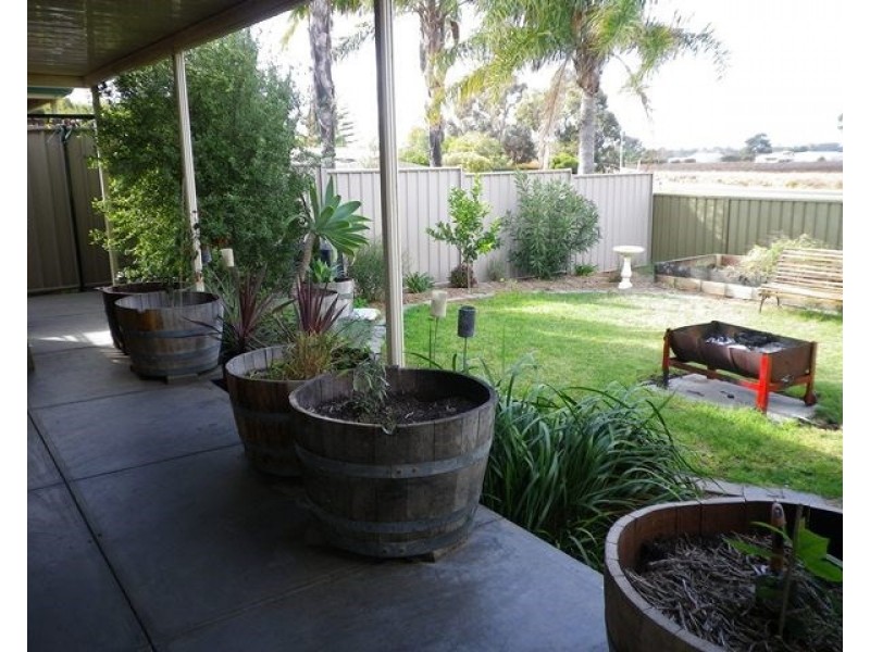 10A Magarey, Berri SA 5343