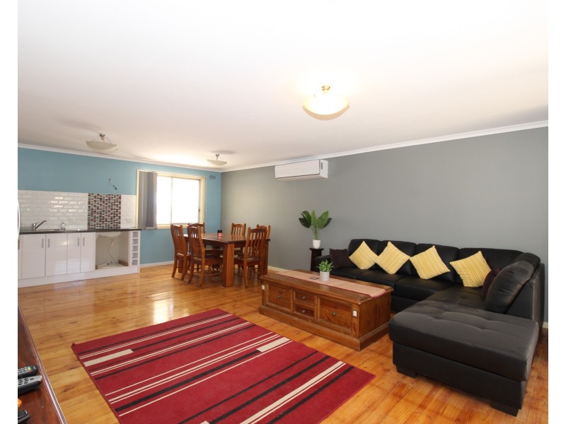 30 Acland Street, Blanchetown SA 5357