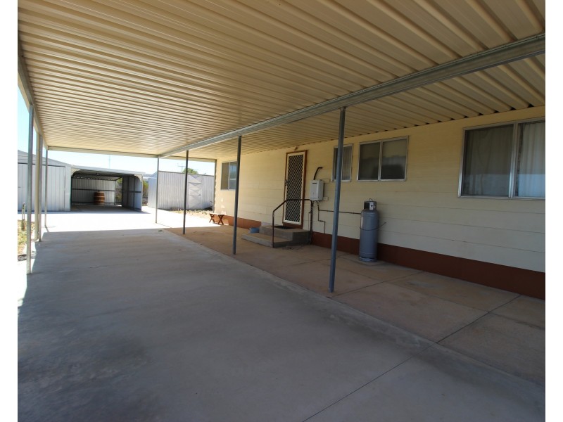 30 Acland Street, Blanchetown SA 5357