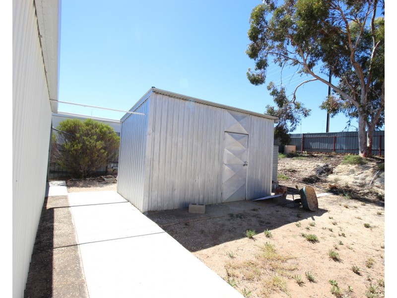 30 Acland Street, Blanchetown SA 5357