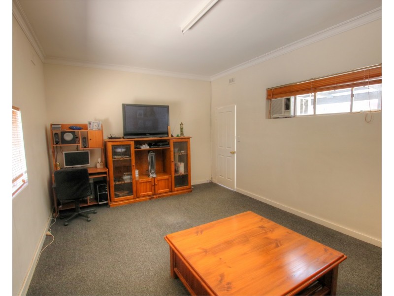 21 Fourth Street, Loxton SA 5333