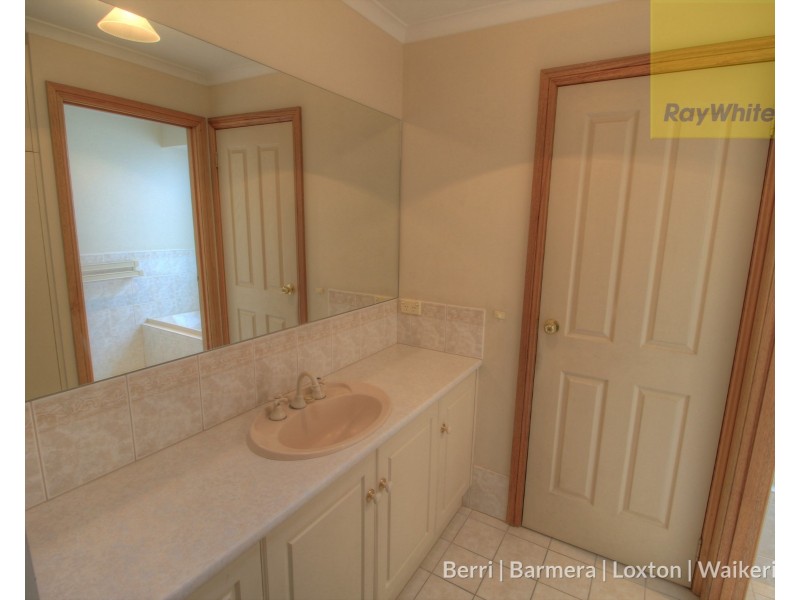 14 McLean Street, Berri SA 5343