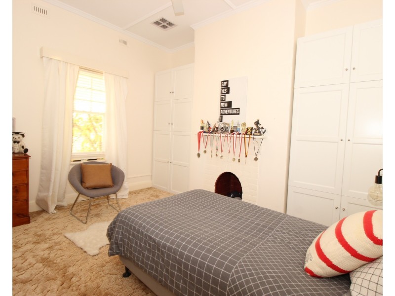 5 Henderson Street, Waikerie SA 5330