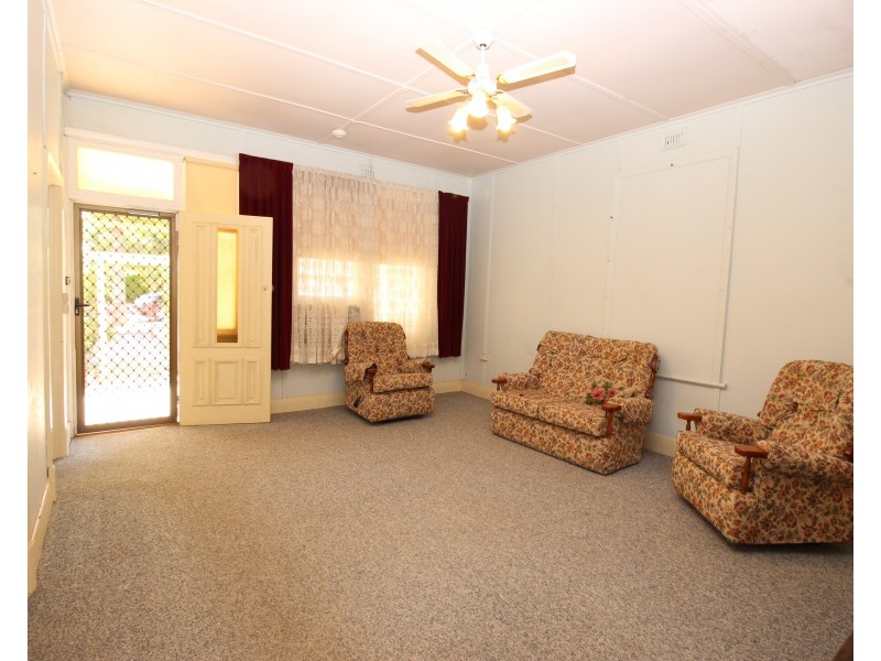 7 Kirby Street, Waikerie SA 5330