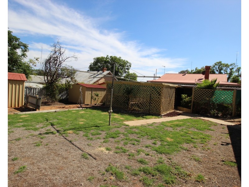 7 Kirby Street, Waikerie SA 5330