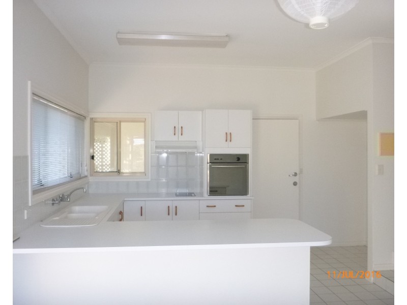 2 Links Crescent, Barmera SA 5345