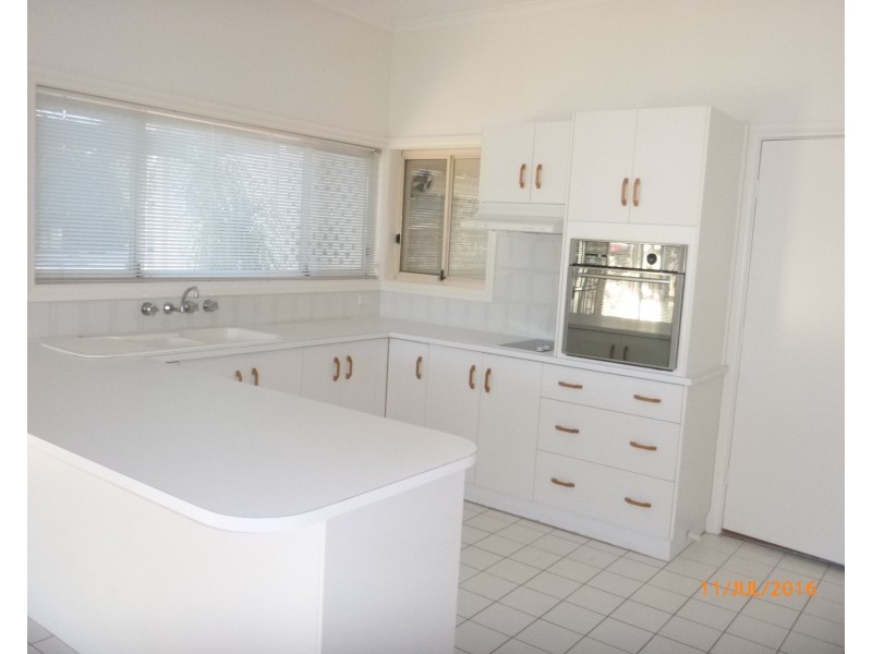 2 Links Crescent, Barmera SA 5345