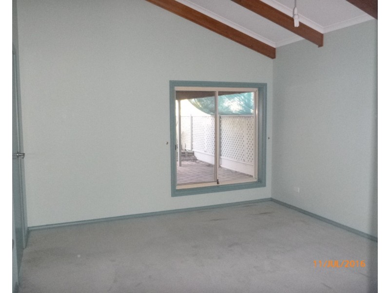 2 Links Crescent, Barmera SA 5345