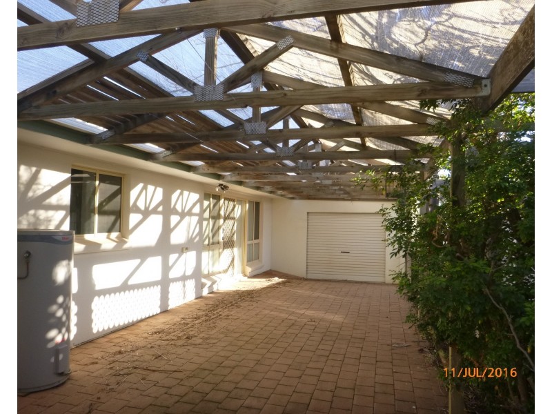 2 Links Crescent, Barmera SA 5345