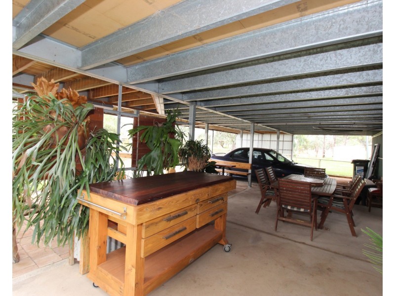 5 McPhee Avenue, Blanchetown SA 5357