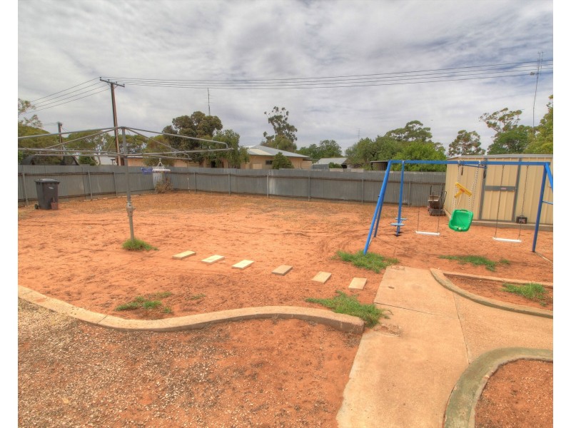 15 Seekamp Street, Berri SA 5343