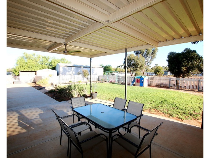 418 Old Sturt Highway, Glossop SA 5344