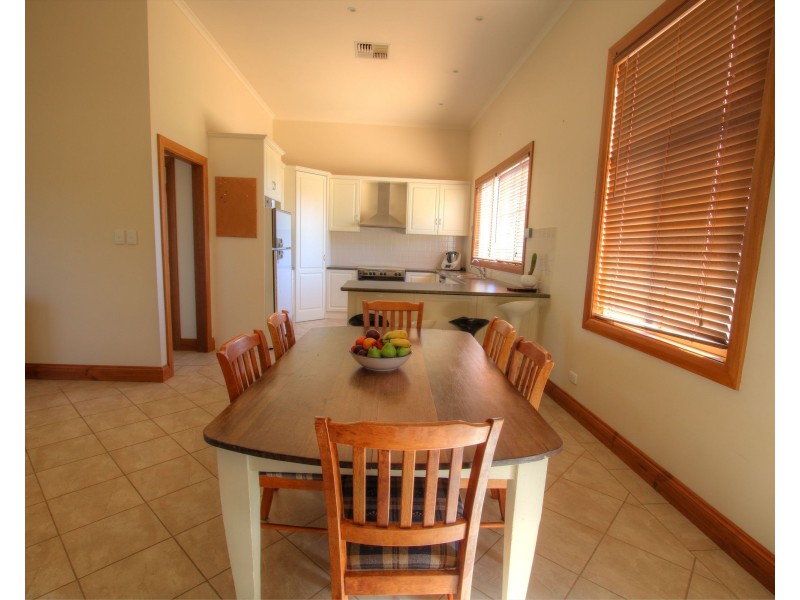 418 Old Sturt Highway, Glossop SA 5344