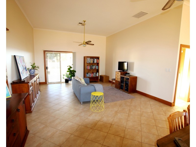 418 Old Sturt Highway, Glossop SA 5344