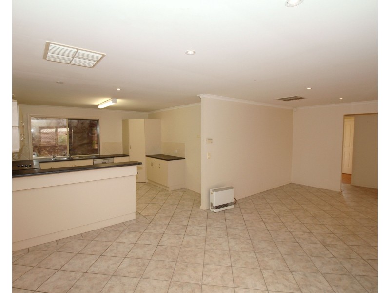 12 McLean Street, Berri SA 5343