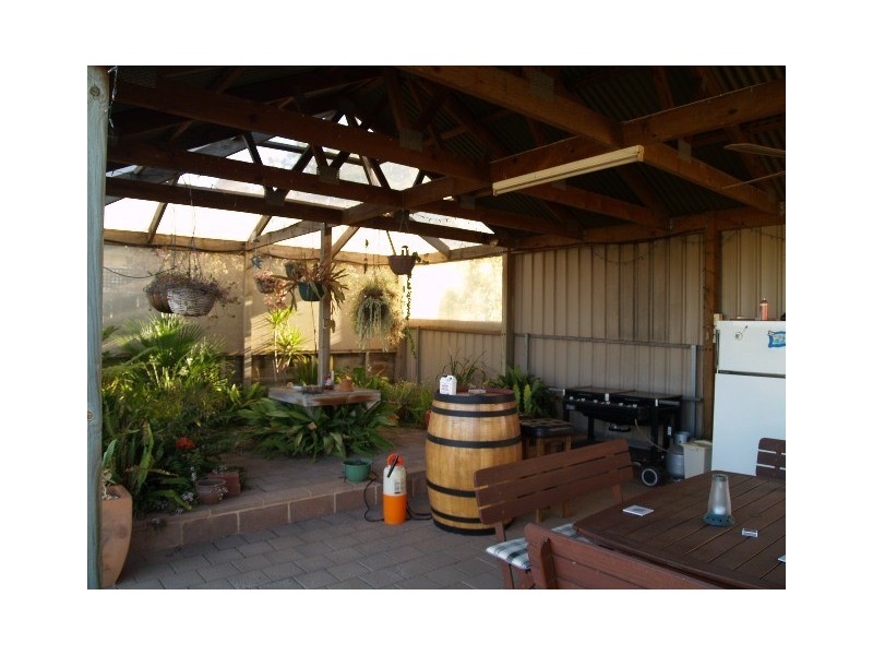 27 Marschall Street, Waikerie SA 5330