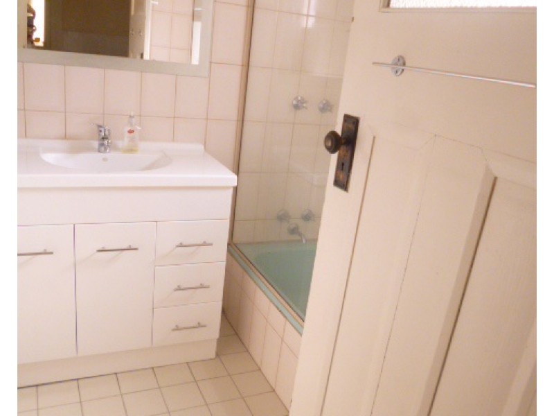 6 Henderson Street, Waikerie SA 5330