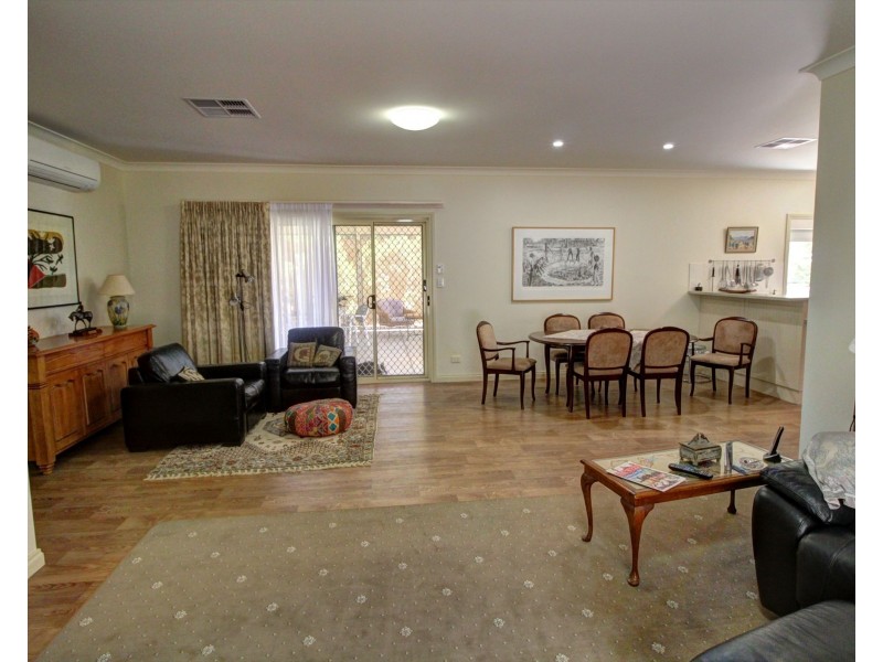 246 Bookmark Avenue, Renmark SA 5341