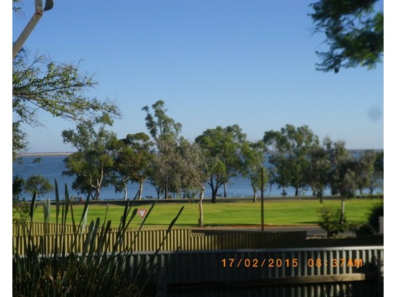 37 Laffer Street, Barmera SA 5345