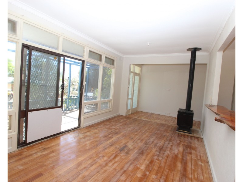 9 Matthews Street, Waikerie SA 5330