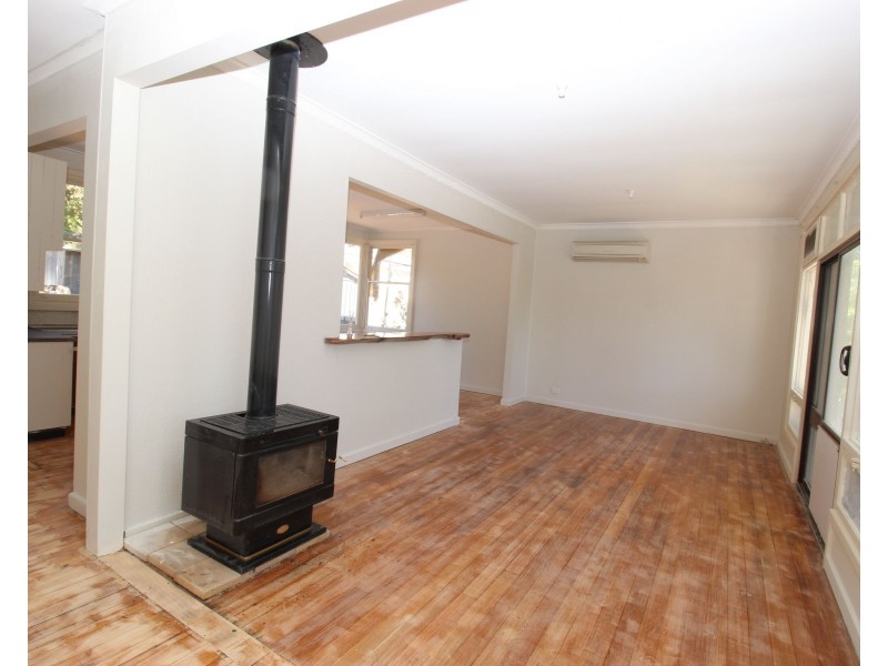 9 Matthews Street, Waikerie SA 5330