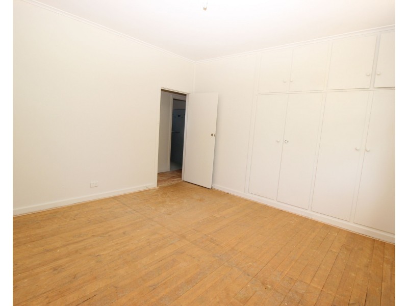 9 Matthews Street, Waikerie SA 5330