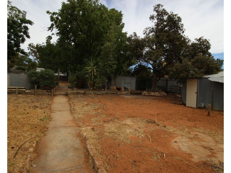 9 Matthews Street, Waikerie SA 5330