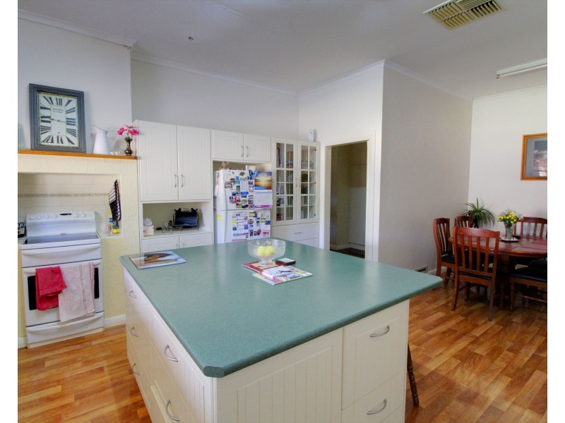 272 Crase Road, Loxton SA 5333