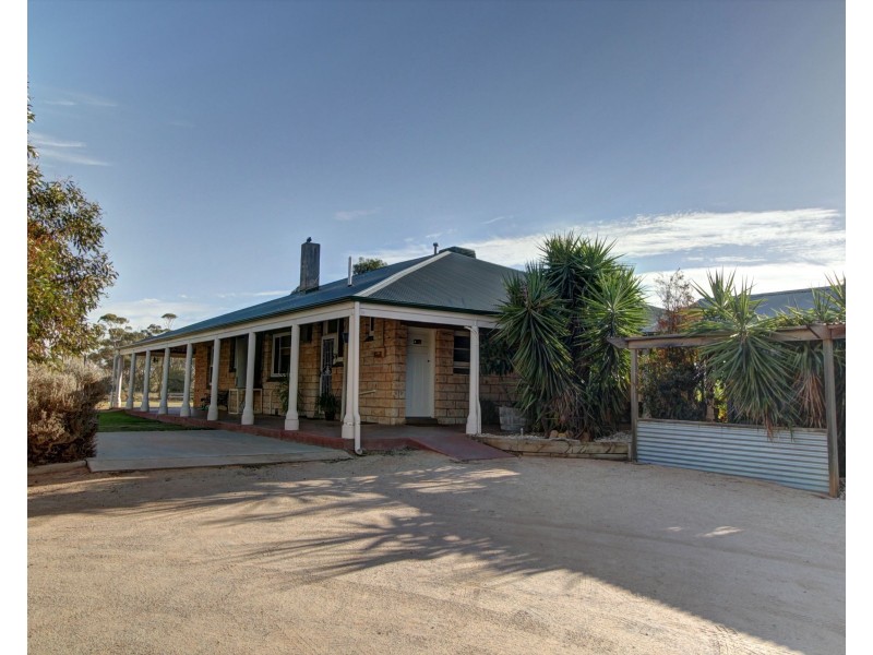 272 Crase Road, Loxton SA 5333