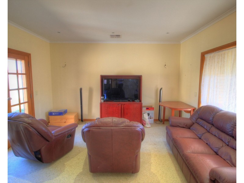 11 Stasinowsky Court, Loxton SA 5333