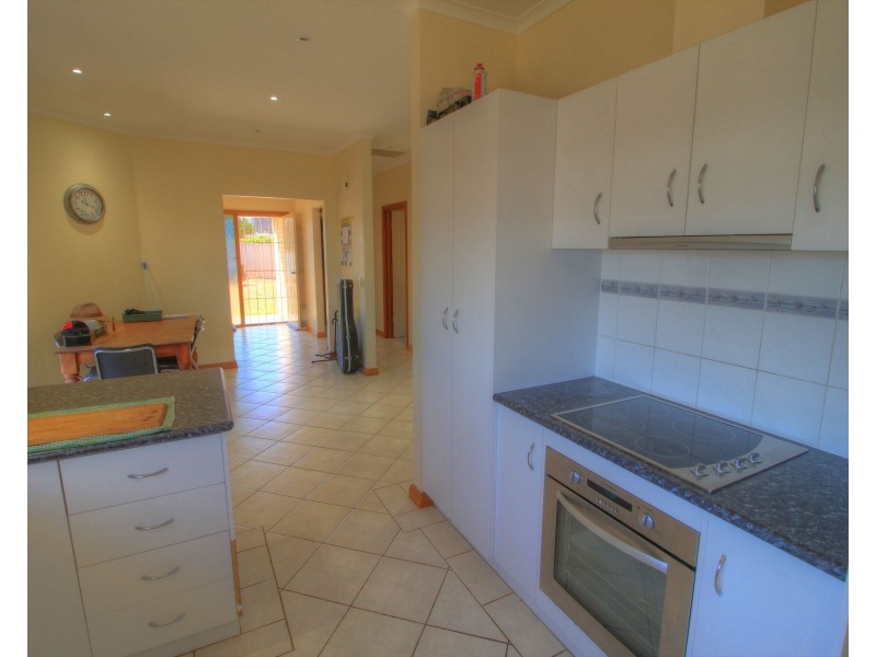 11 Stasinowsky Court, Loxton SA 5333