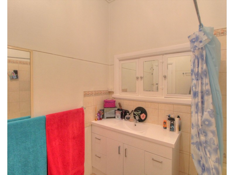 1 and 1A Kealley Street, Berri SA 5343