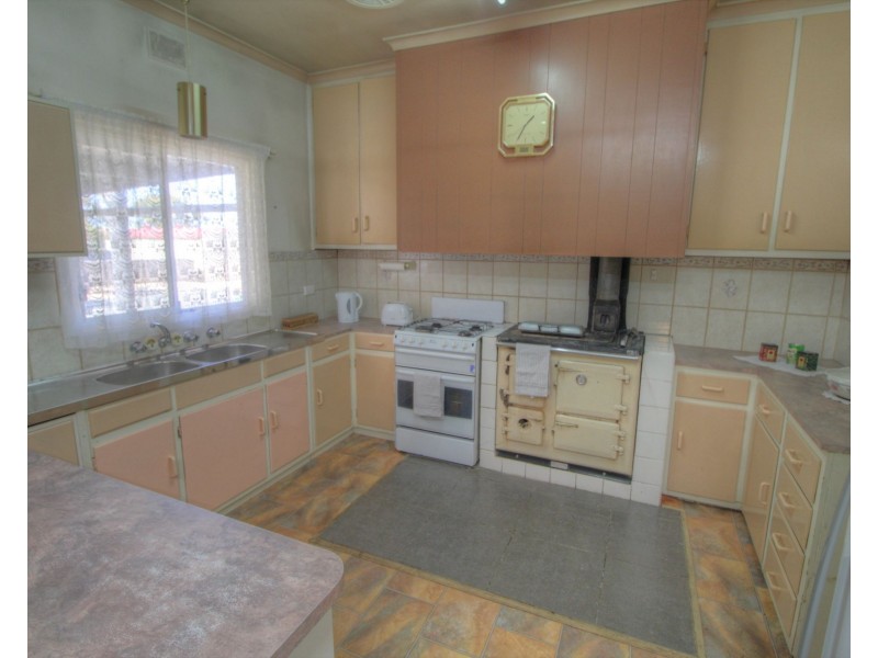 153 Bookpurnong Terrace, Loxton SA 5333