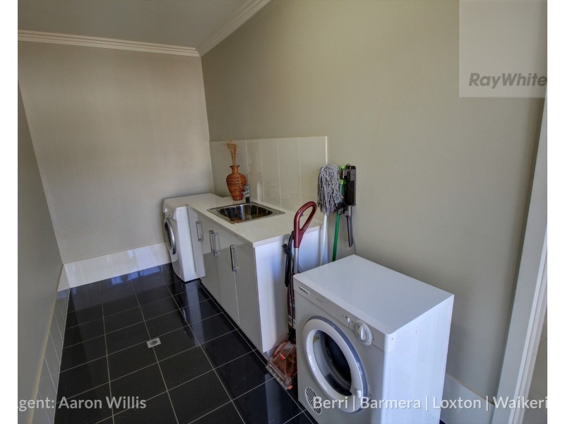 36 Phillips Road, Berri SA 5343