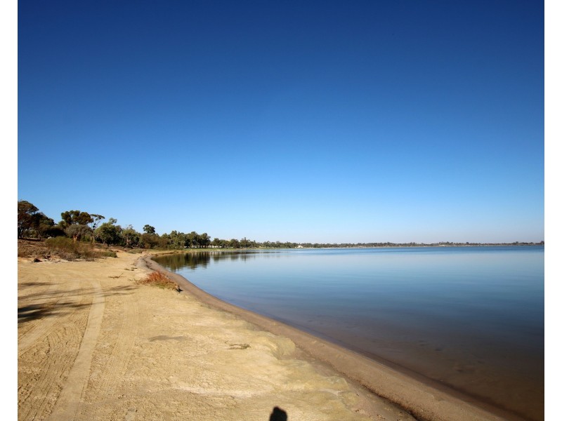 18 Queen Elizabeth Drive, Barmera SA 5345