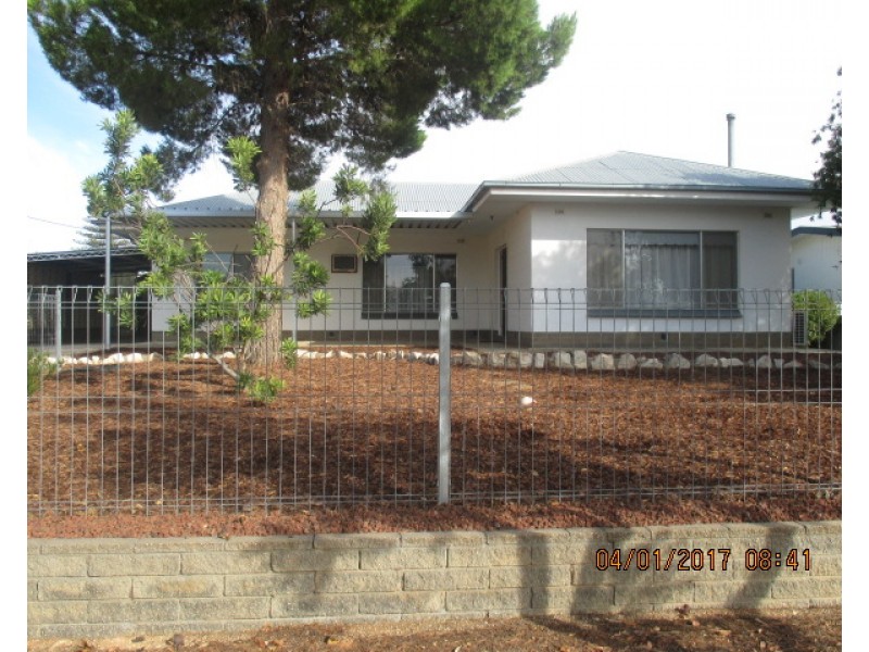 26 Wodonga Avenue, Loxton SA 5333