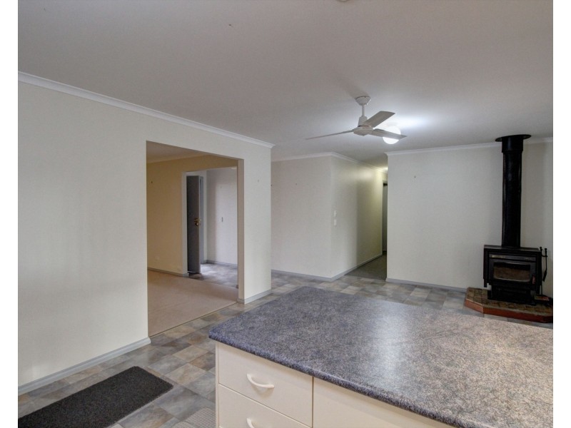 4 Nalara Avenue, Loxton SA 5333