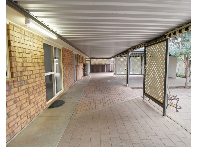 4 Nalara Avenue, Loxton SA 5333