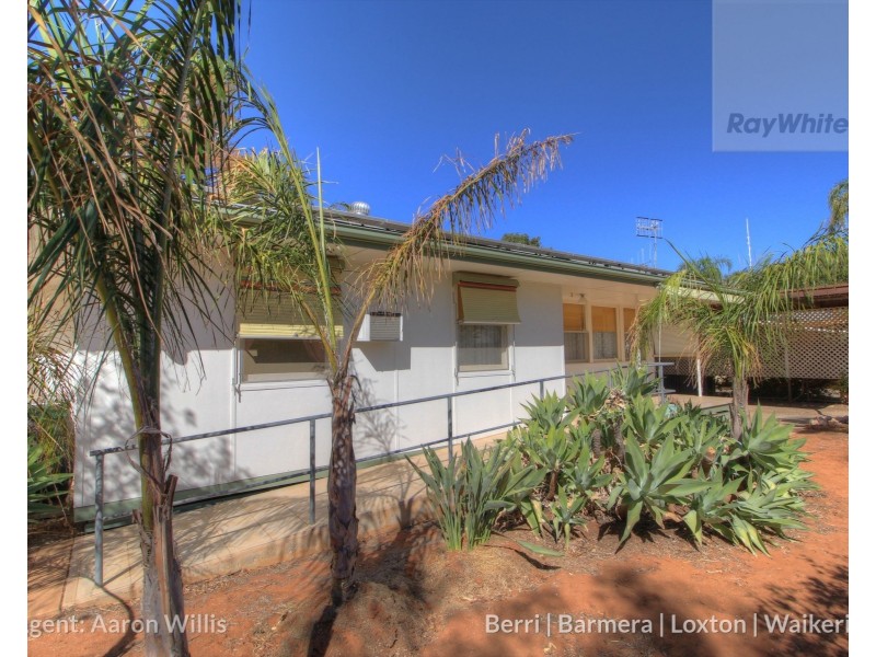 16 Collins Street, Barmera SA 5345