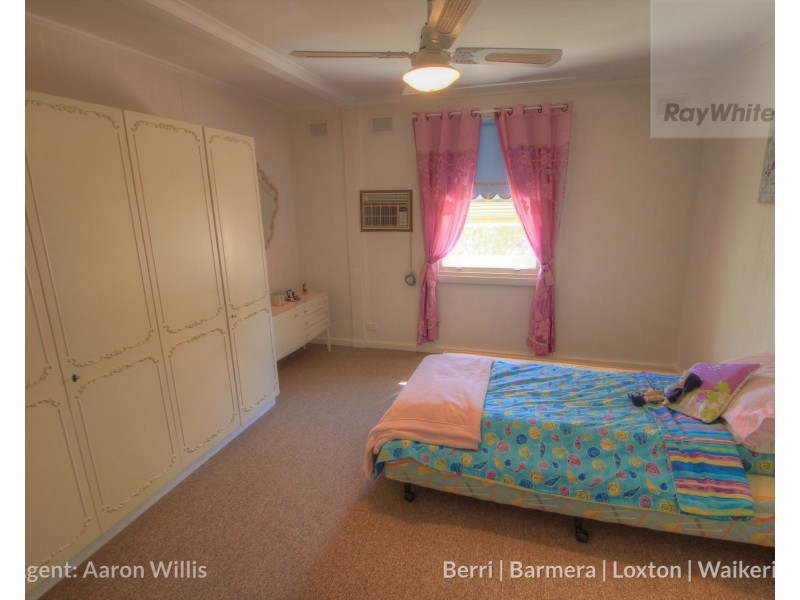 16 Collins Street, Barmera SA 5345