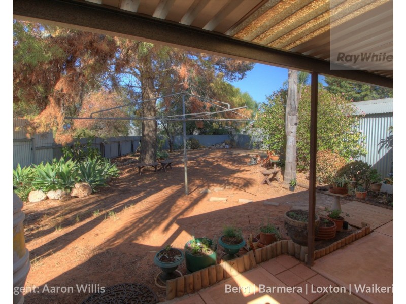 16 Collins Street, Barmera SA 5345