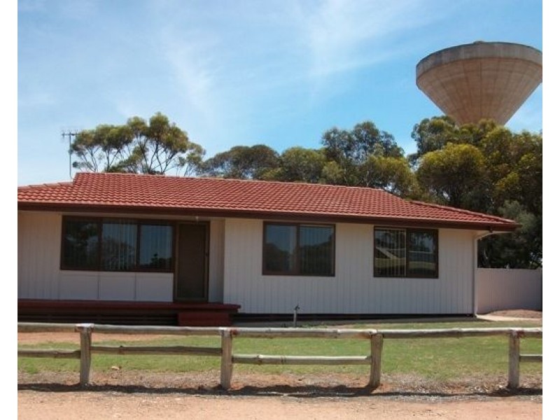 2 Don Elliott, Waikerie SA 5330