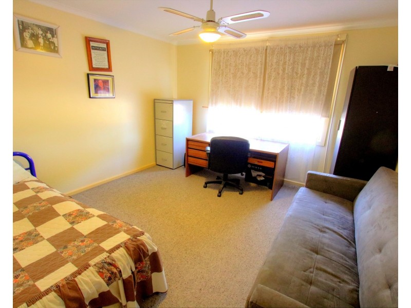 11 Cooper Street, Berri SA 5343