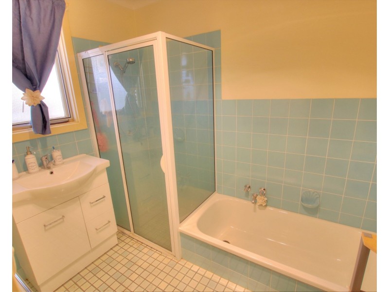 11 Cooper Street, Berri SA 5343