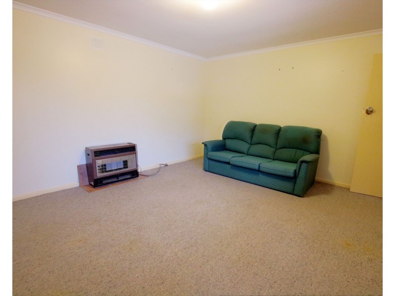 11 Cooper Street, Berri SA 5343