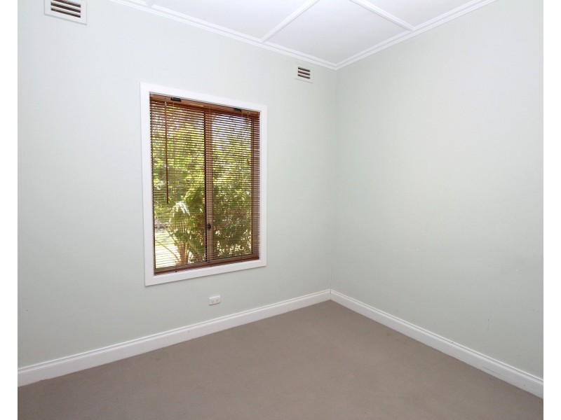 13 Dickerson Street, Barmera SA 5345