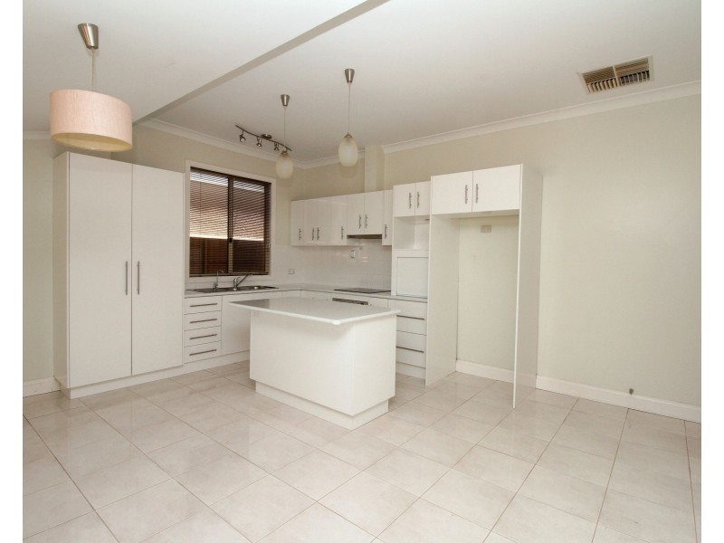 13 Dickerson Street, Barmera SA 5345