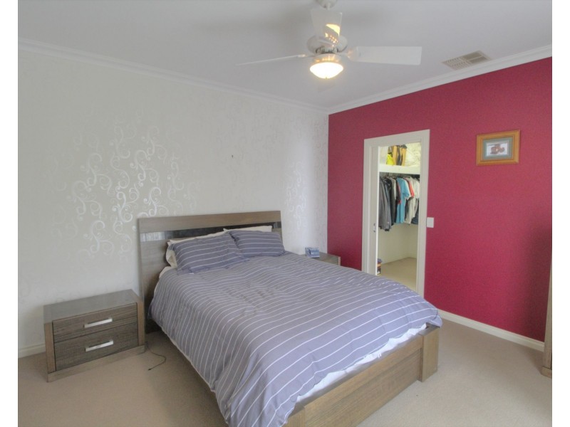 11 Nalara Avenue, Loxton SA 5333